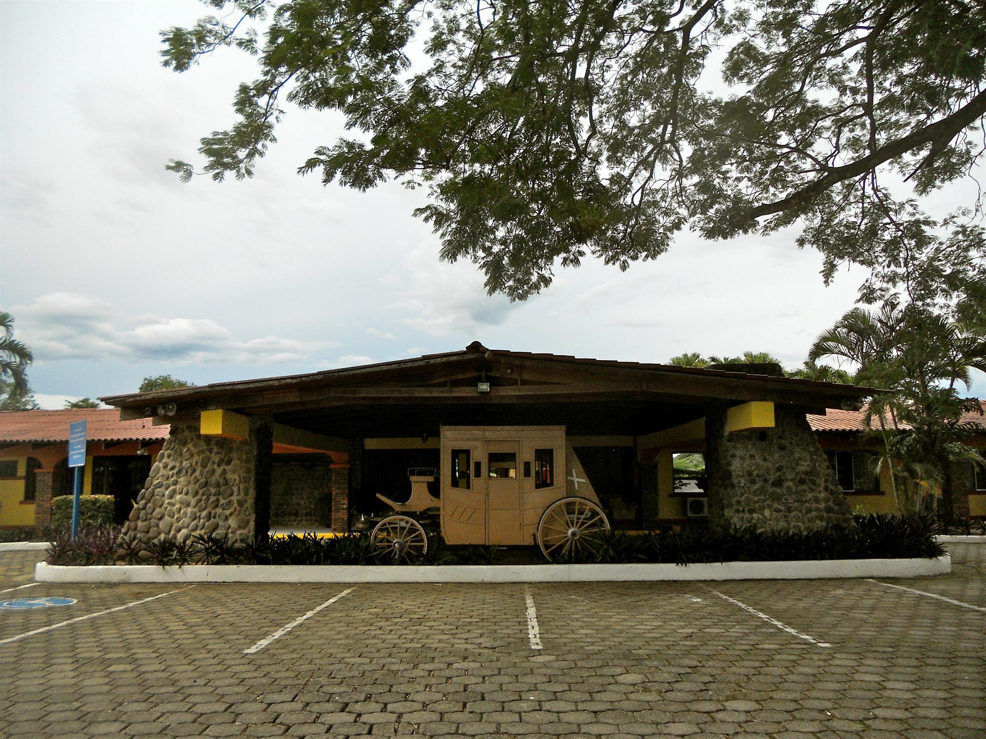 Hotel Las Espuelas, Bar & Restaurant Liberia Dış mekan fotoğraf